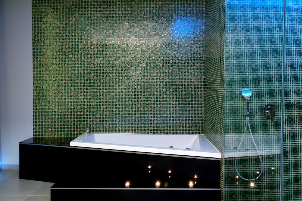 Mood - Private Suites Montijo Room photo